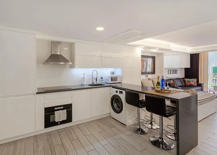 Modern & Elegant Loft Daire