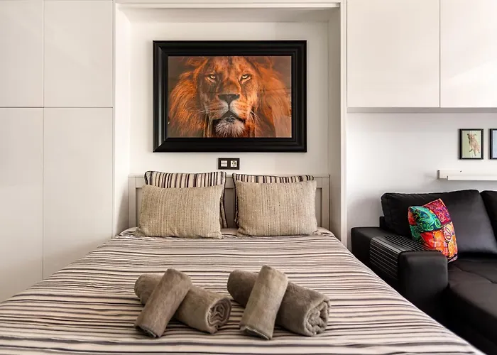 Modern & Elegant Loft