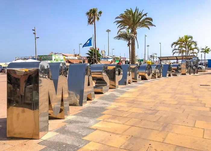 Modern & Elegant Loft Apartment *