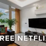 Modern & Elegant Loft דירה פלאייה דל אינגלז
