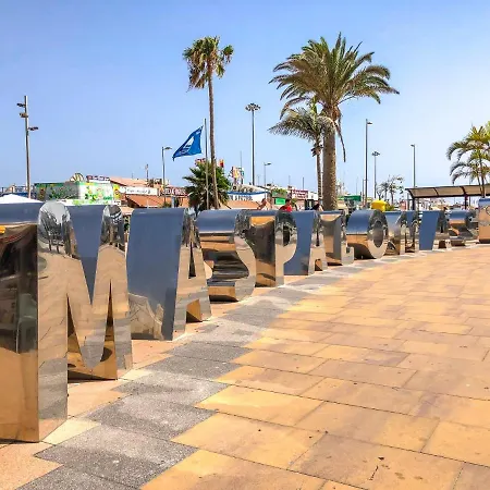 Modern & Elegant Loft דירה *