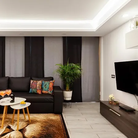 Modern & Elegant Loft פלאייה דל אינגלז