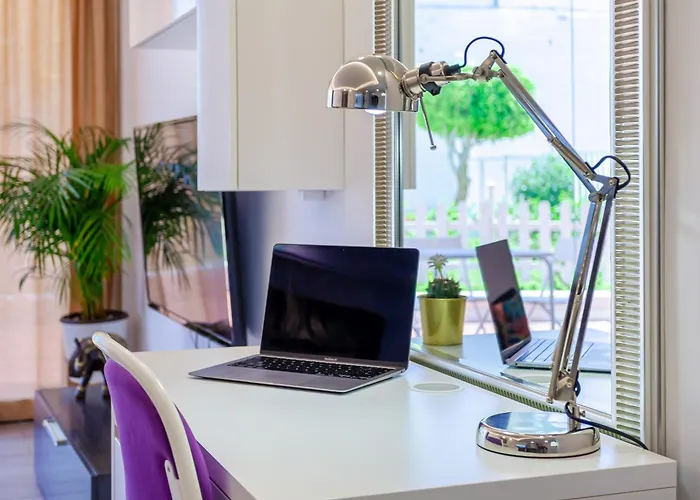 Modern & Elegant Loft