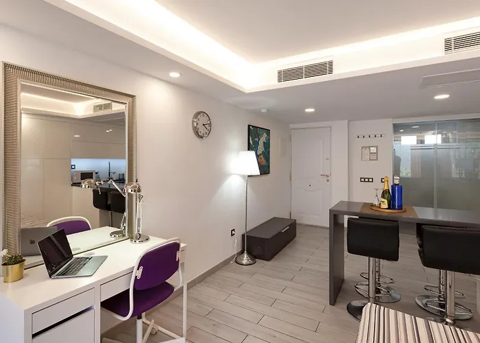 Modern & Elegant Loft