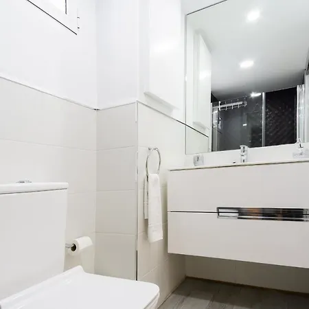 Modern & Elegant Loft